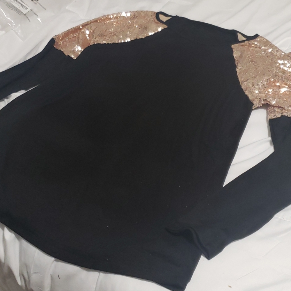 🍭💕New boutique sequins long sleeved top - Picture 11 of 12